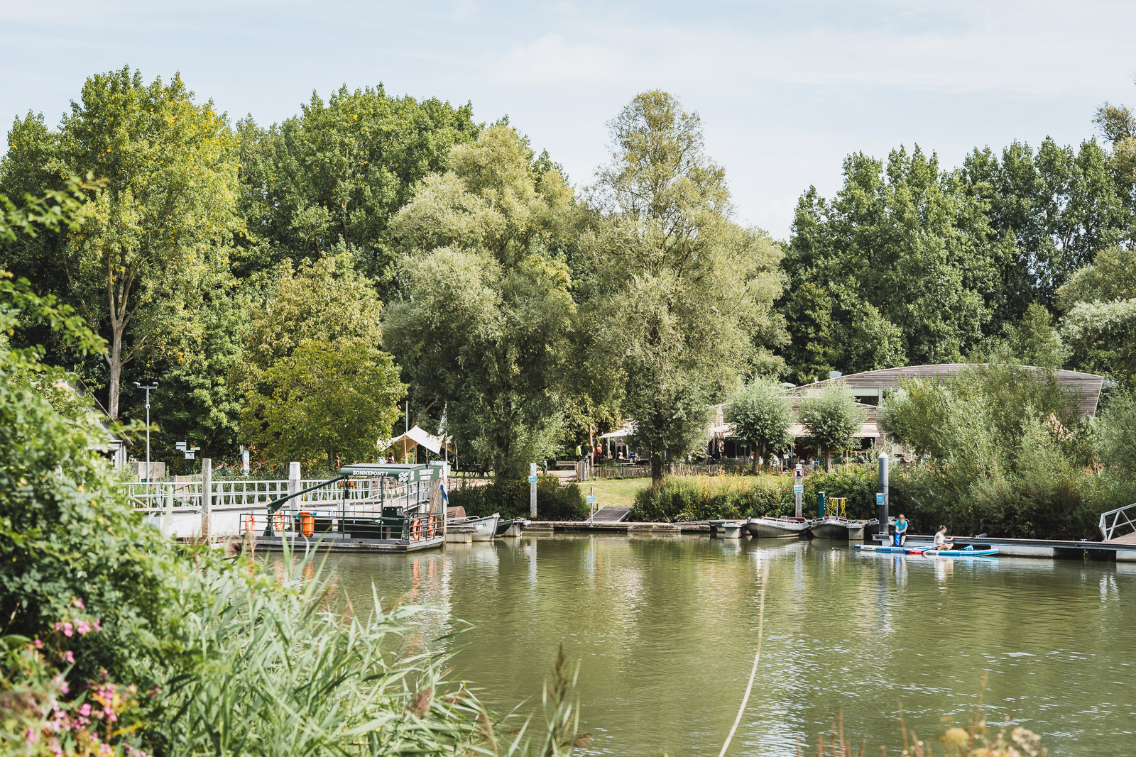 Biesboschcentrum vanaf het water