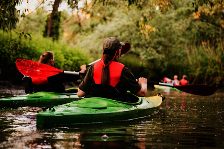 Kanovaarders in de Biesbosch